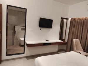 top Shree Inn by Tamanna Hotel near Hinjawadi Pune