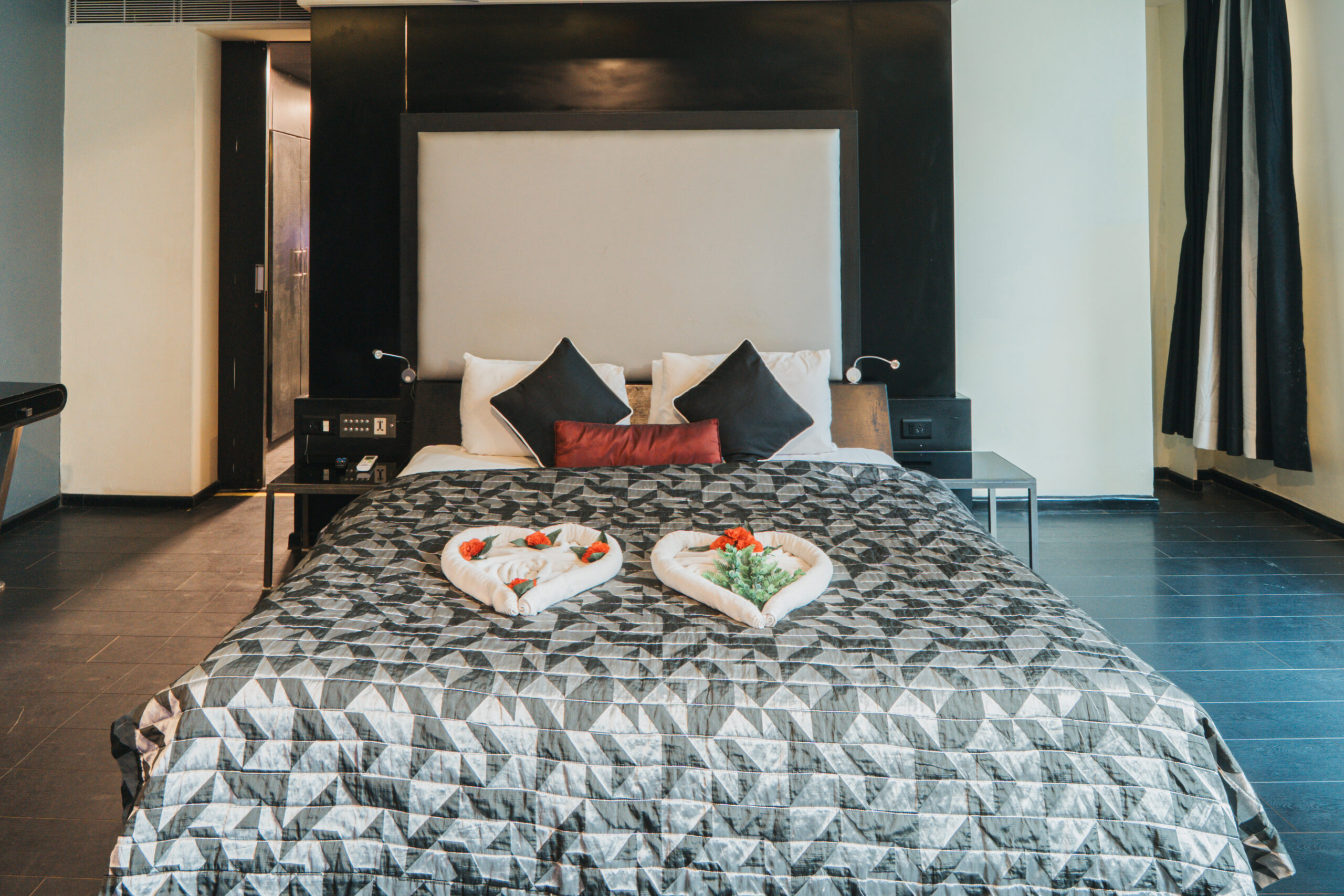Best Suite Hotel Room in Hinjawadi Pune
